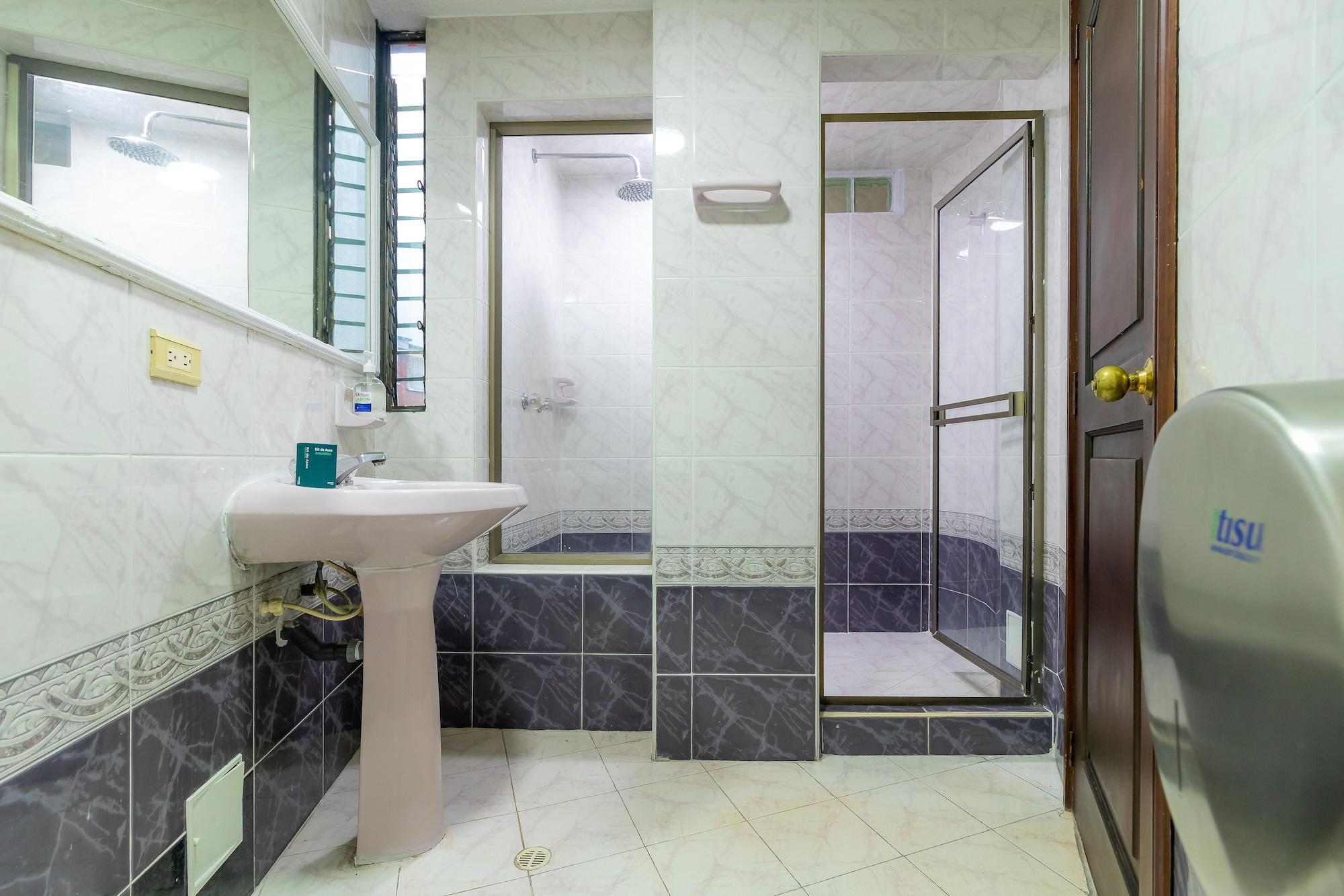 Hotel Ayenda Normandy Bogota Bagian luar foto